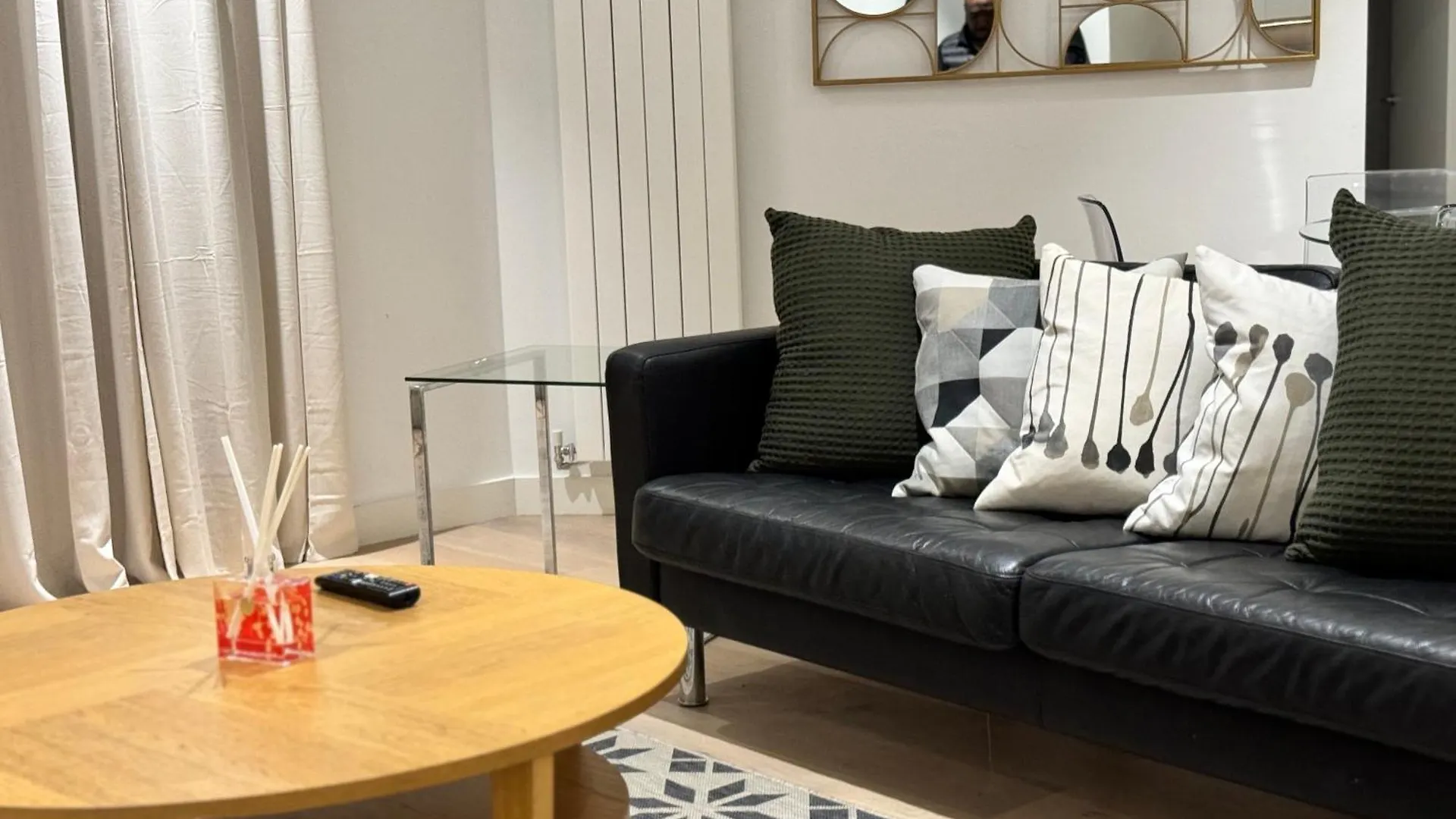 Docklands Stunning 2 Bed Apartment 伦敦 0*,  英国